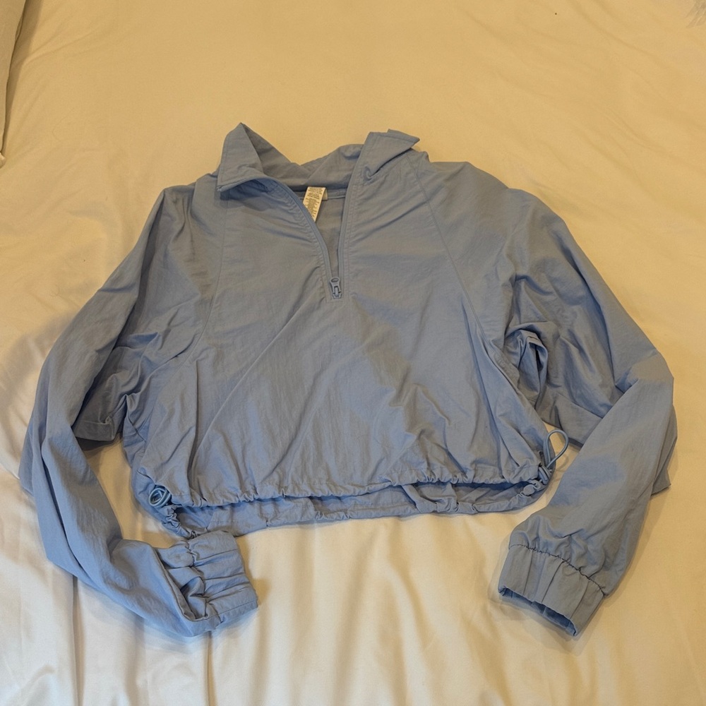 Alo Cropped 1/4 Zip Alumni Pullover